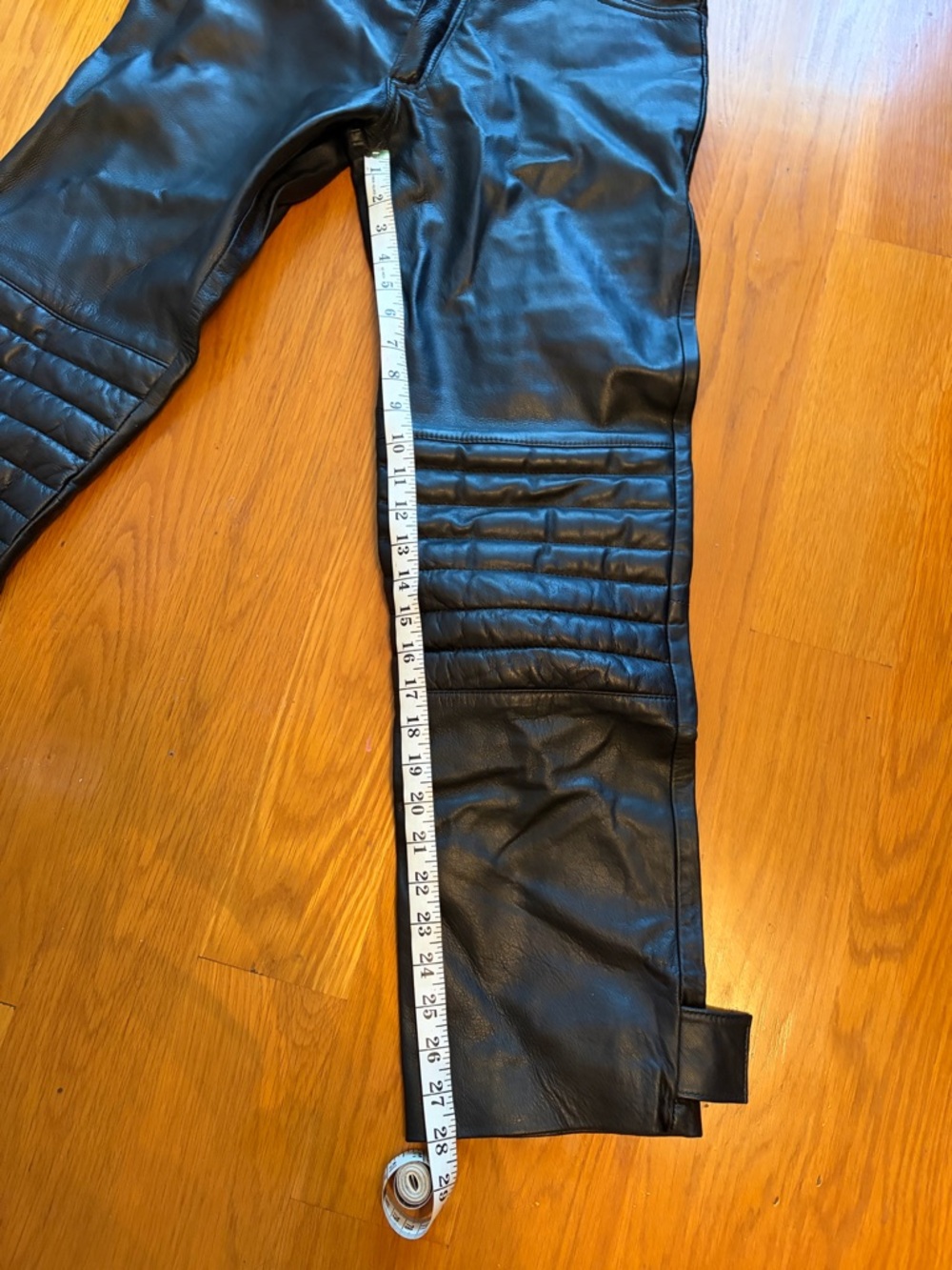 Vintage Black Leather Biker Pants Mens Size XS/S Motorcycle Quilted Knees Adjust - Picture 8 of 9